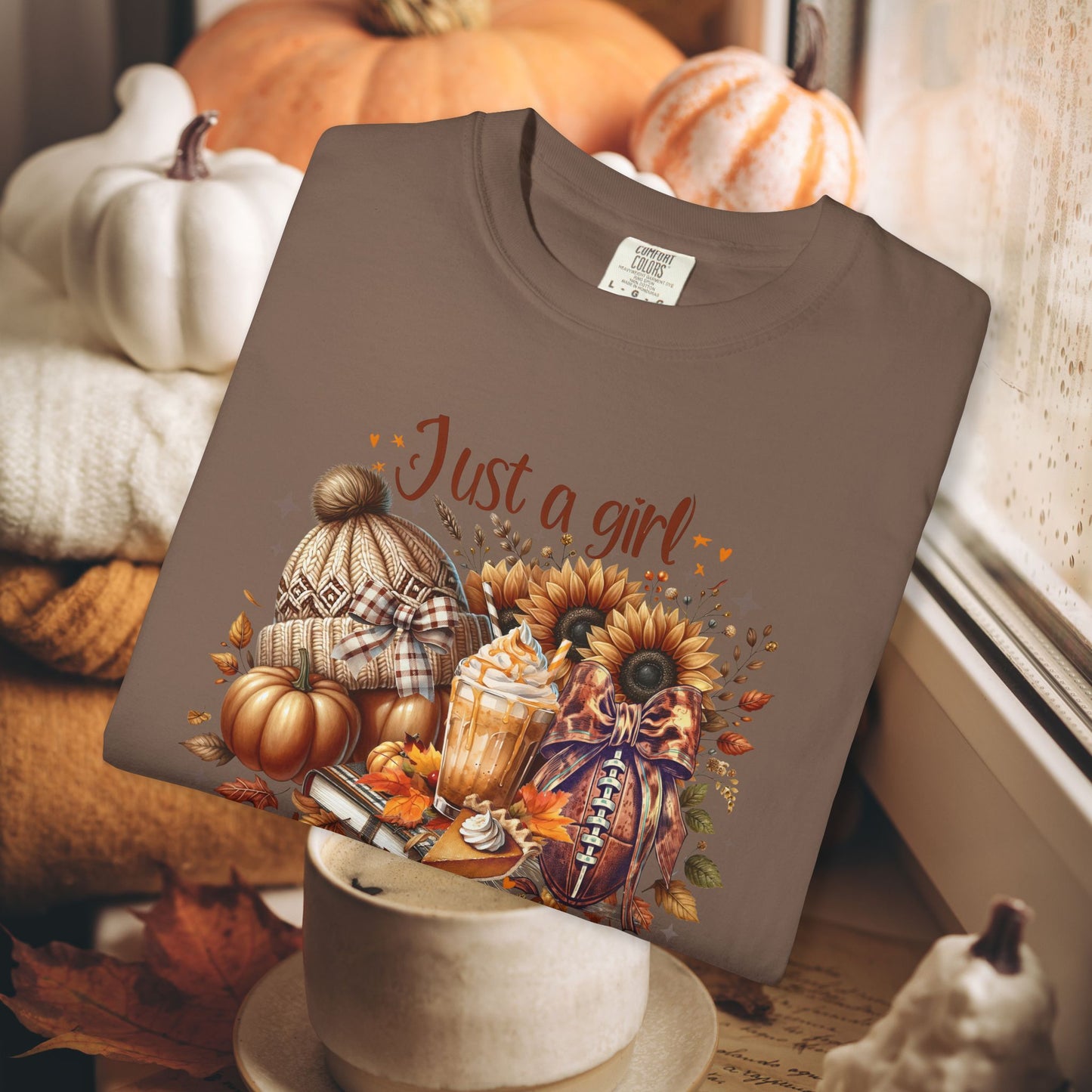 JUST A GIRL WHO LOVES FALL TEE