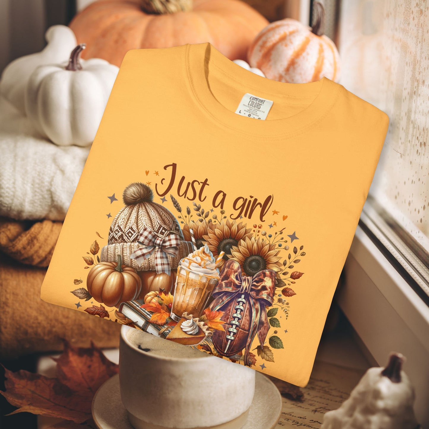 JUST A GIRL WHO LOVES FALL TEE