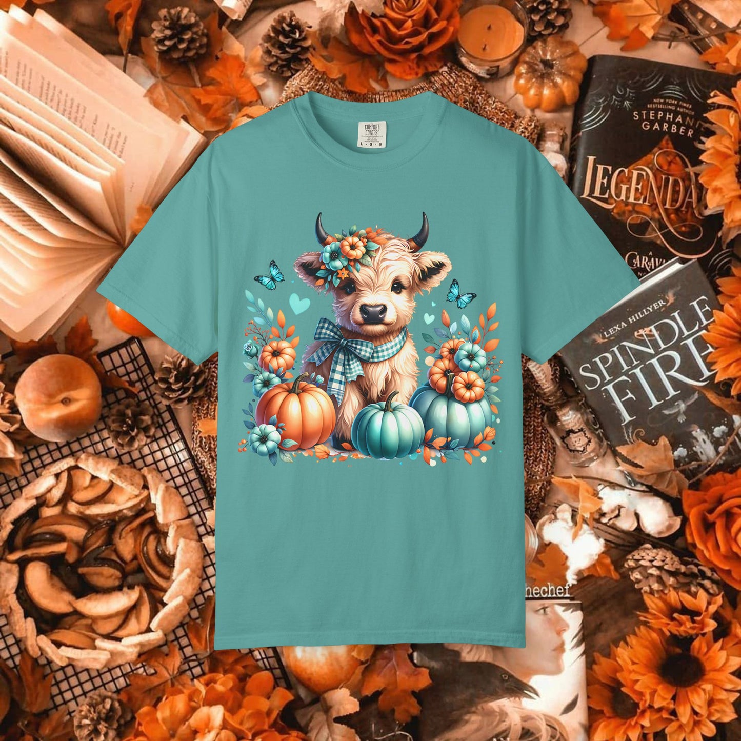 AUTUMN HIGHLAND COW TEE