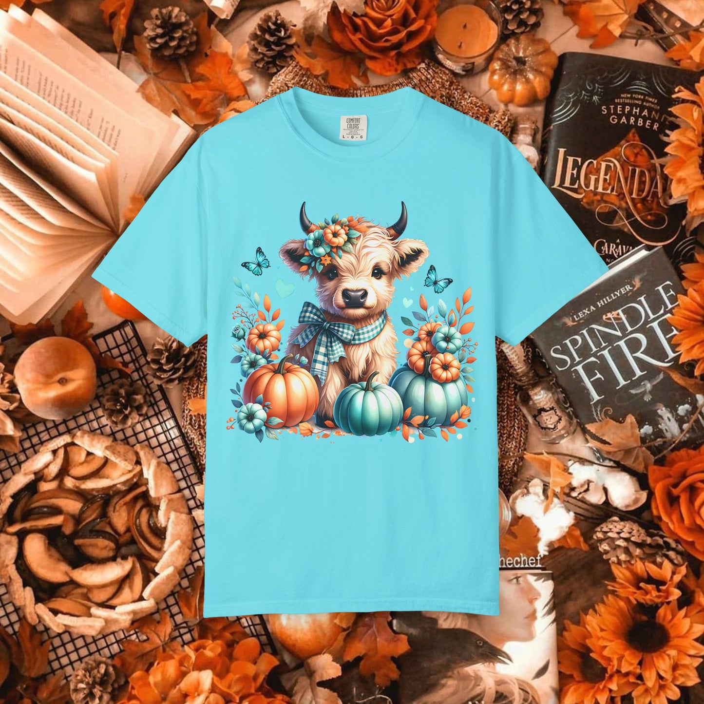 AUTUMN HIGHLAND COW TEE