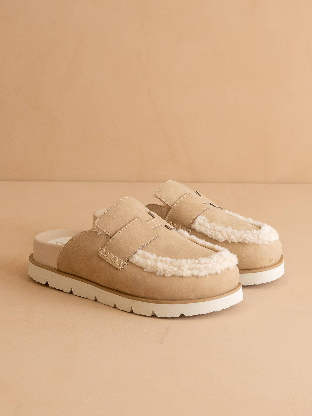 The Heiress | Suede | Sherpa Mule