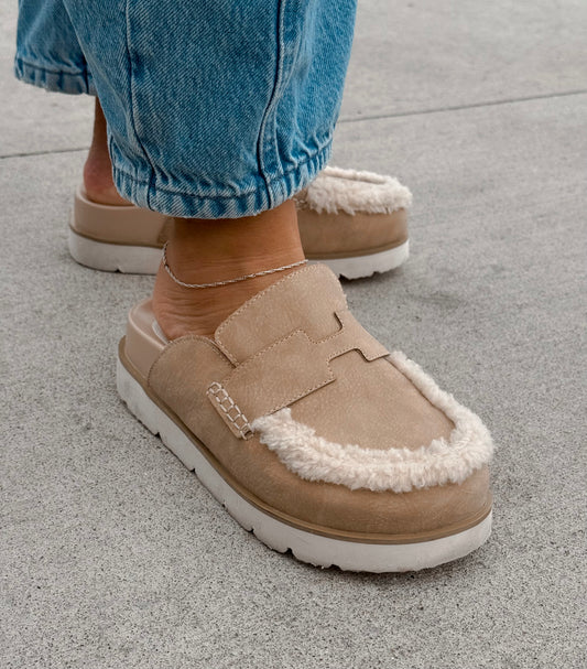 The Heiress | Suede | Sherpa Mule