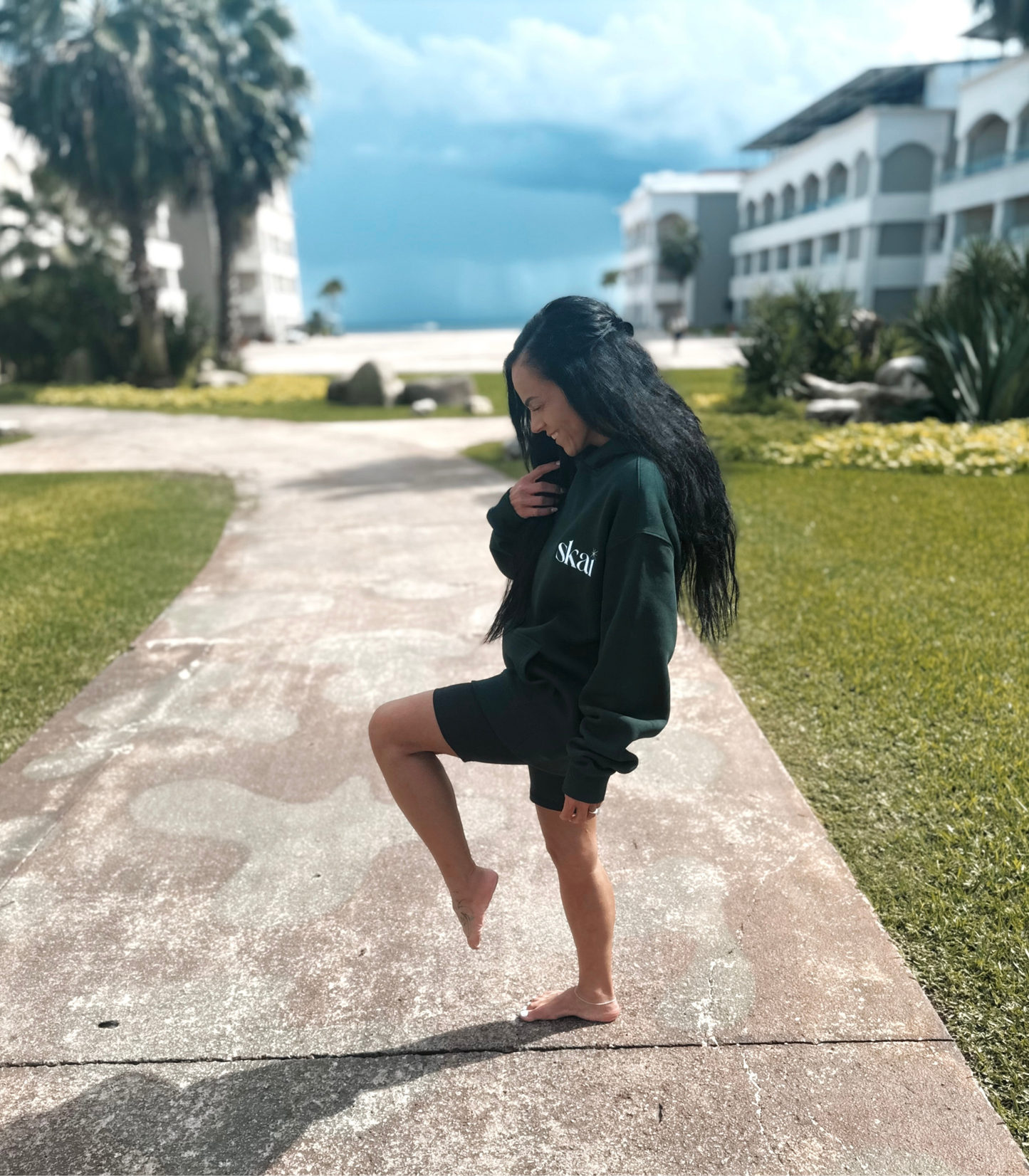 Skai Runitback x Relaxed Hoodie | Pine