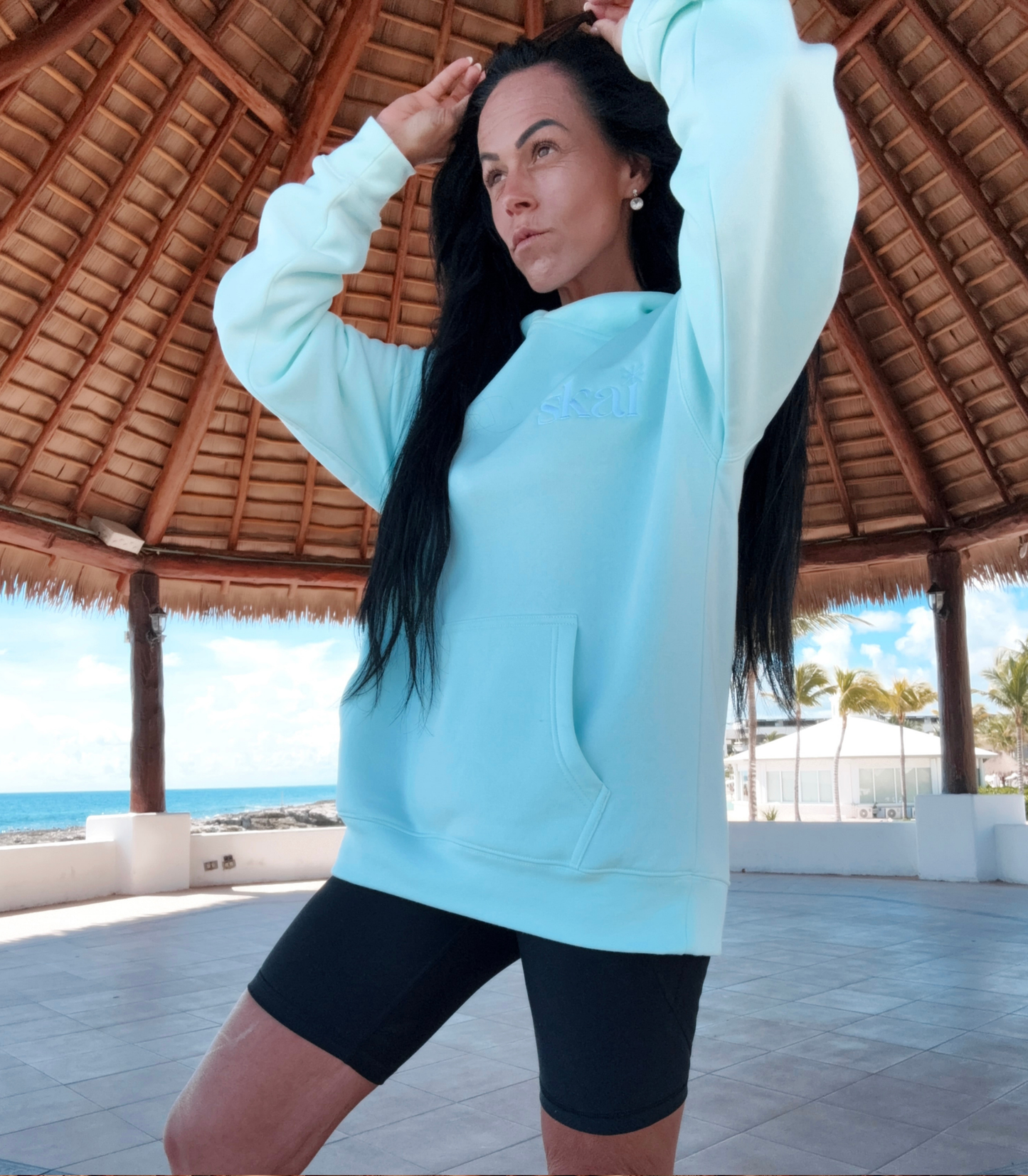 Skai Runitback x Relaxed Hoodie | Breezie