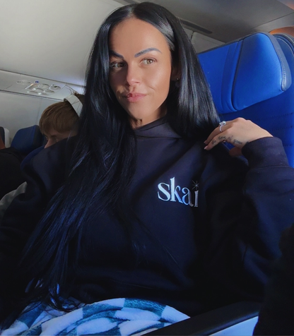 Skai Runitback x Relaxed Hoodie | Onyx