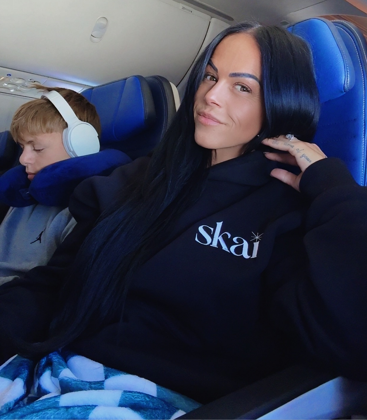 Skai Runitback x Relaxed Hoodie | Onyx
