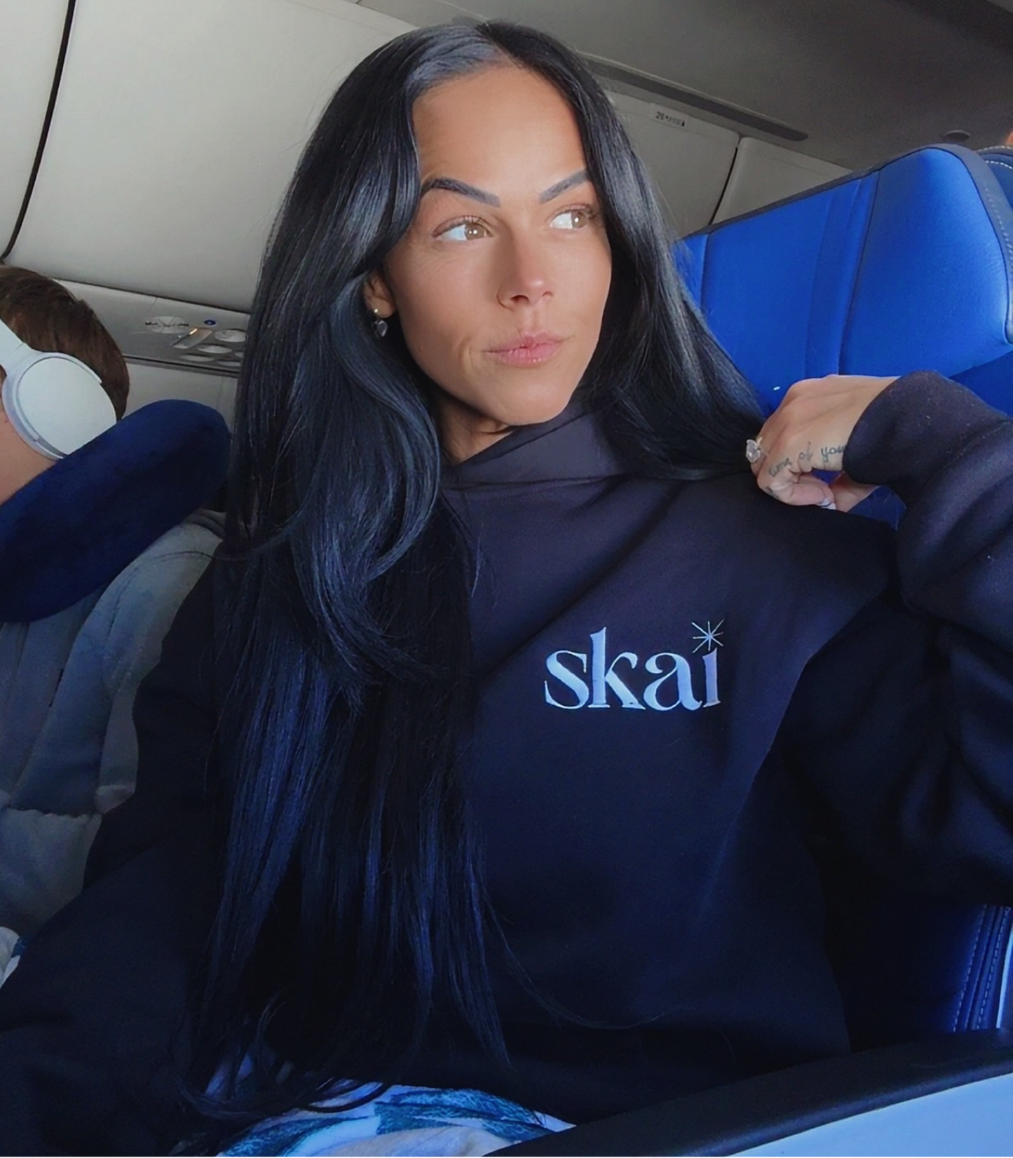 Skai Runitback x Relaxed Hoodie | Onyx