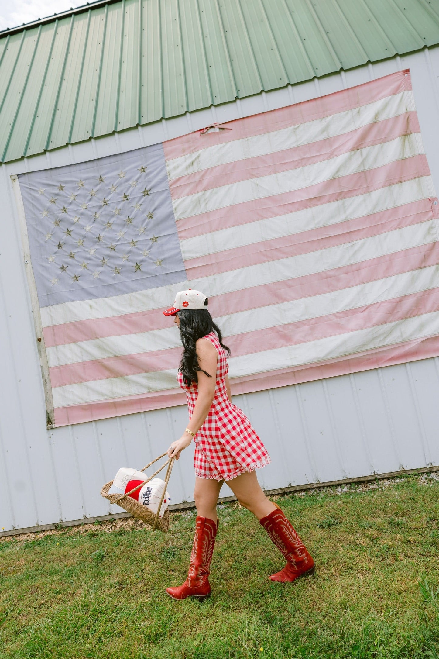 Kiss me I'm American | Red Vintage Trucker Hat
